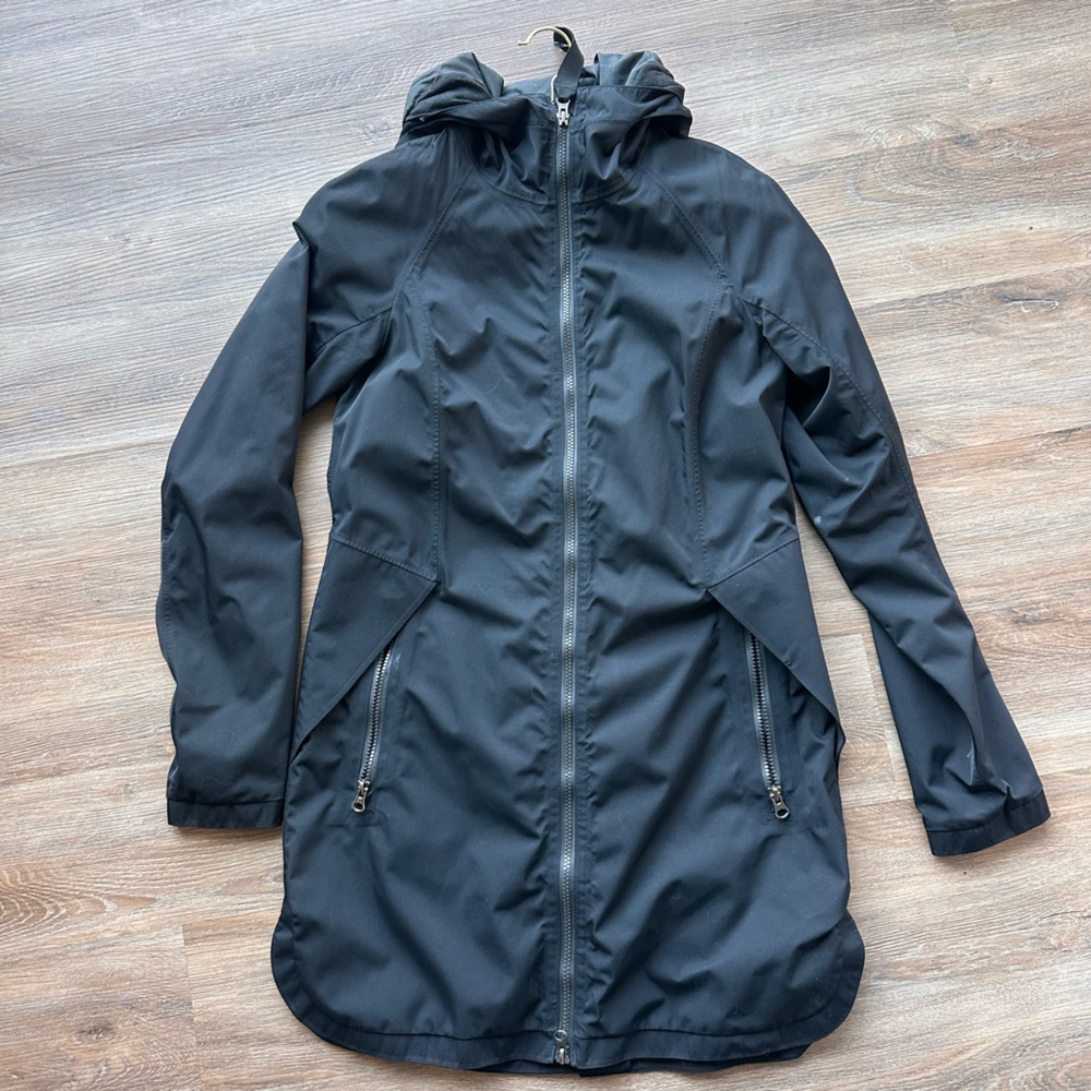 Lululemon trench coat/ rain coat, Women’s Long Black Hooded Jacket
